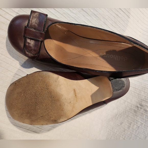 Adorable Dollhouse Pumps Size 9 - Picture 5 of 5